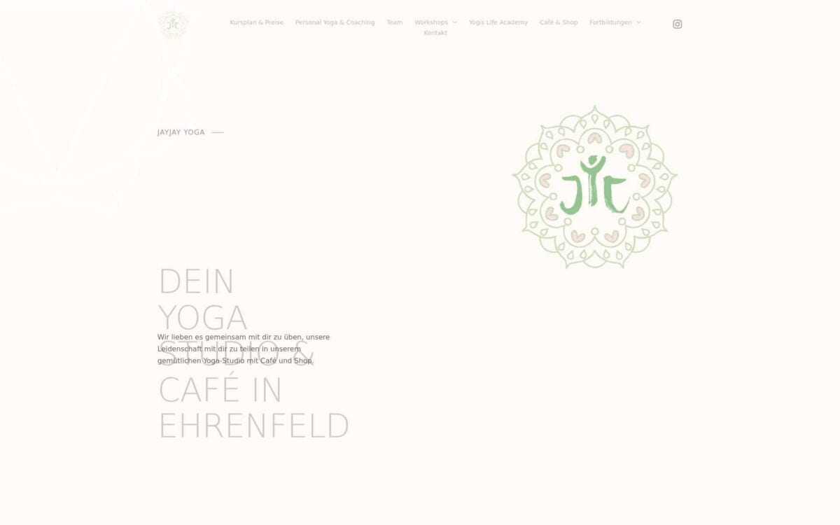 https://www.jayjayyoga.com/ Screenshot der Seite