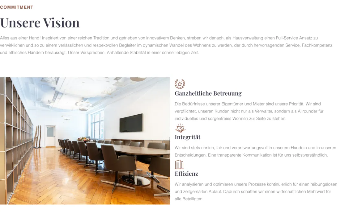 Ausschnitt der Website von A. C. Behrendt Hausverwaltungen GmbH, Berlin: Die drei Werte mit kurzen Erläuterungen stehen neben dem Raumfoto — Erwartungen sind klar, der Besucher erkennt Haltung und Fokus.