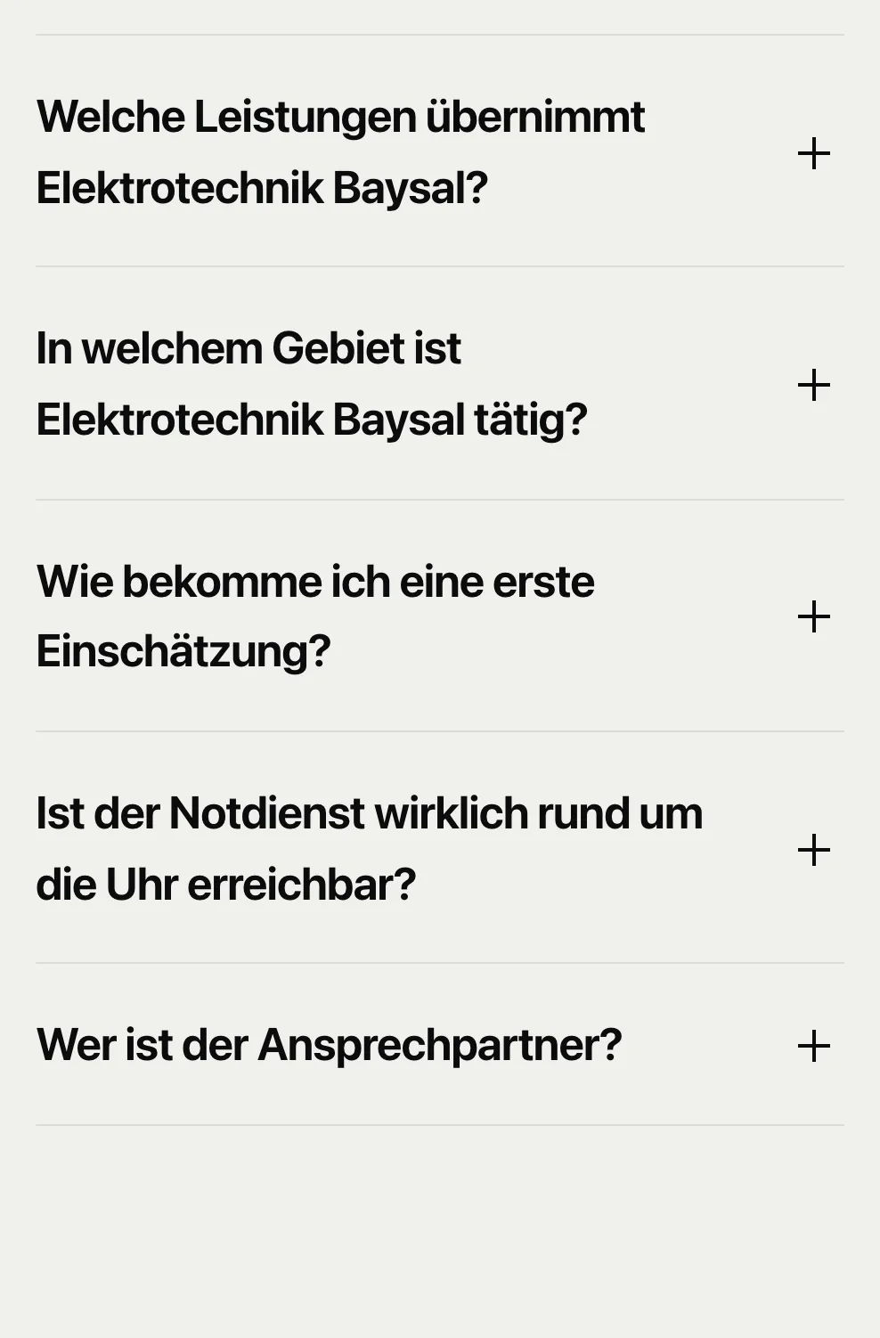 Ausschnitt der Website von Elektrotechnik Baysal, Gelsenkirchen: Fünf Fragen als aufklappbare Liste — der Besucher klärt Leistungen, Gebiet und Notdienst schnell, ohne zu telefonieren.
