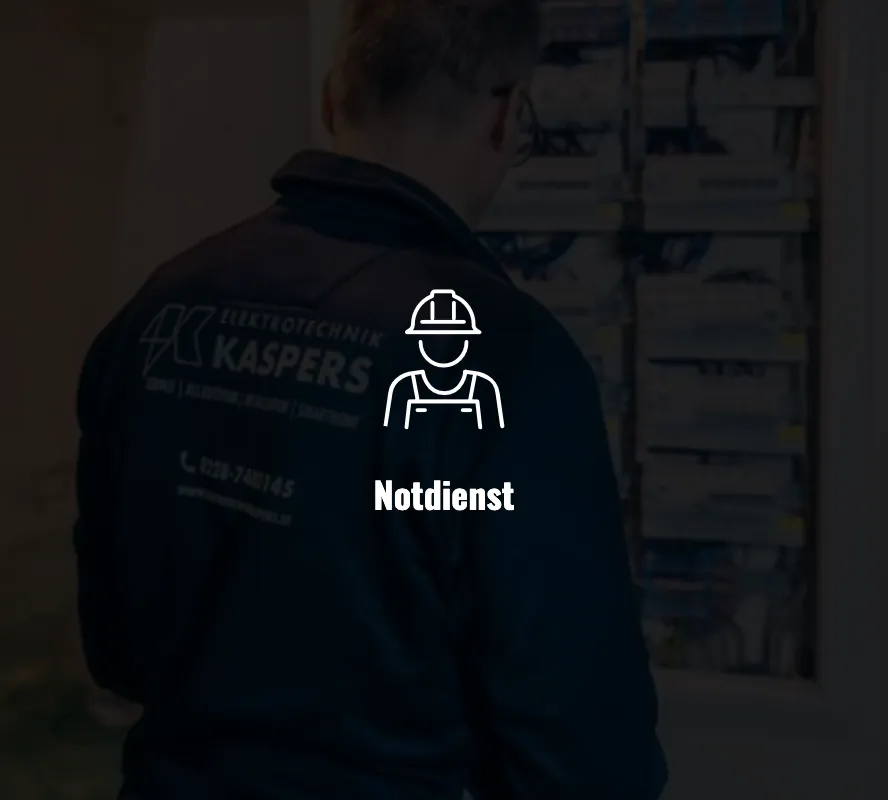 Ausschnitt der Website von Elektrotechnik Kaspers GmbH, Bonn: Kontraststarkes Icon mit klarem Ein-Wort-Titel — wer Hilfe sucht, erkennt den Notdienst sofort und spart Klicks.