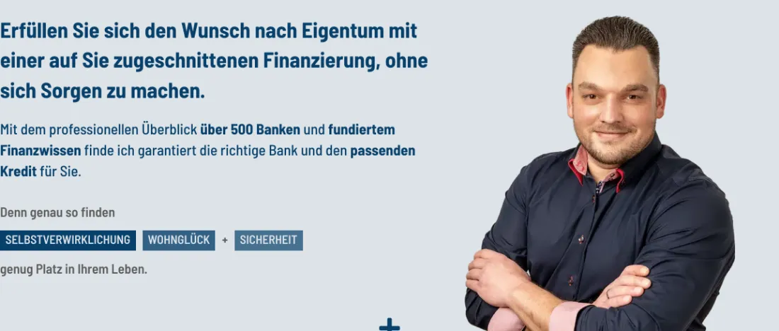 Ausschnitt der Website von Fasching Finanzberatung Bonn – Website-Bewertung 2026, Bonn: Die Zahl „über 500 Banken“ macht die Marktbreite greifbar — der Besucher sieht, dass Vergleiche auf echter Auswahl basieren.