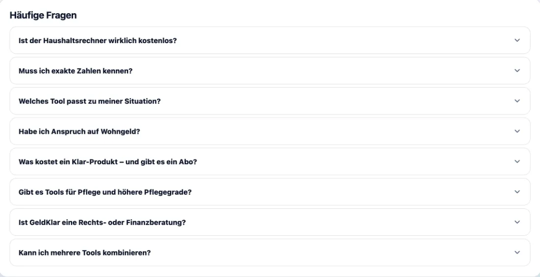 Ausschnitt der Website von GeldKlar.io, Heidekreis: 8 klar formulierte FAQs im Akkordeon decken Kosten, Eignung und Ansprüche ab — der Besucher klärt Hürden, ohne die Seite zu verlassen.