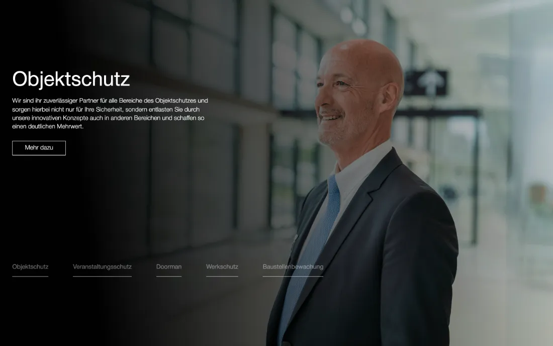 Ausschnitt der Website von Phoenix Security GmbH, Kreis Herzogtum Lauenburg: Klare Einstiegsbox mit Button und fünf Direktlinks zu Leistungen — wer sucht, verkürzt Klickwege und findet schneller zum Thema.