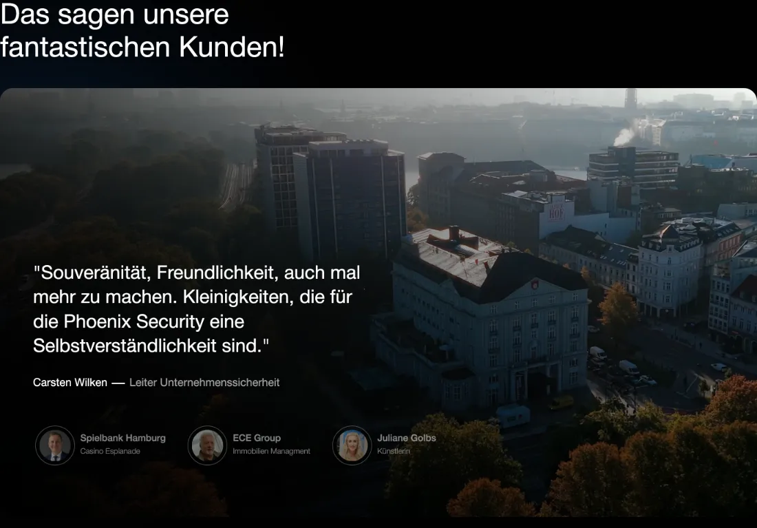 Ausschnitt der Website von Phoenix Security GmbH, Kreis Herzogtum Lauenburg: Zitat mit vollem Namen und Funktionsangabe; dazu drei Referenzen mit Logos — die Herkunft der Aussage ist eindeutig belegt.