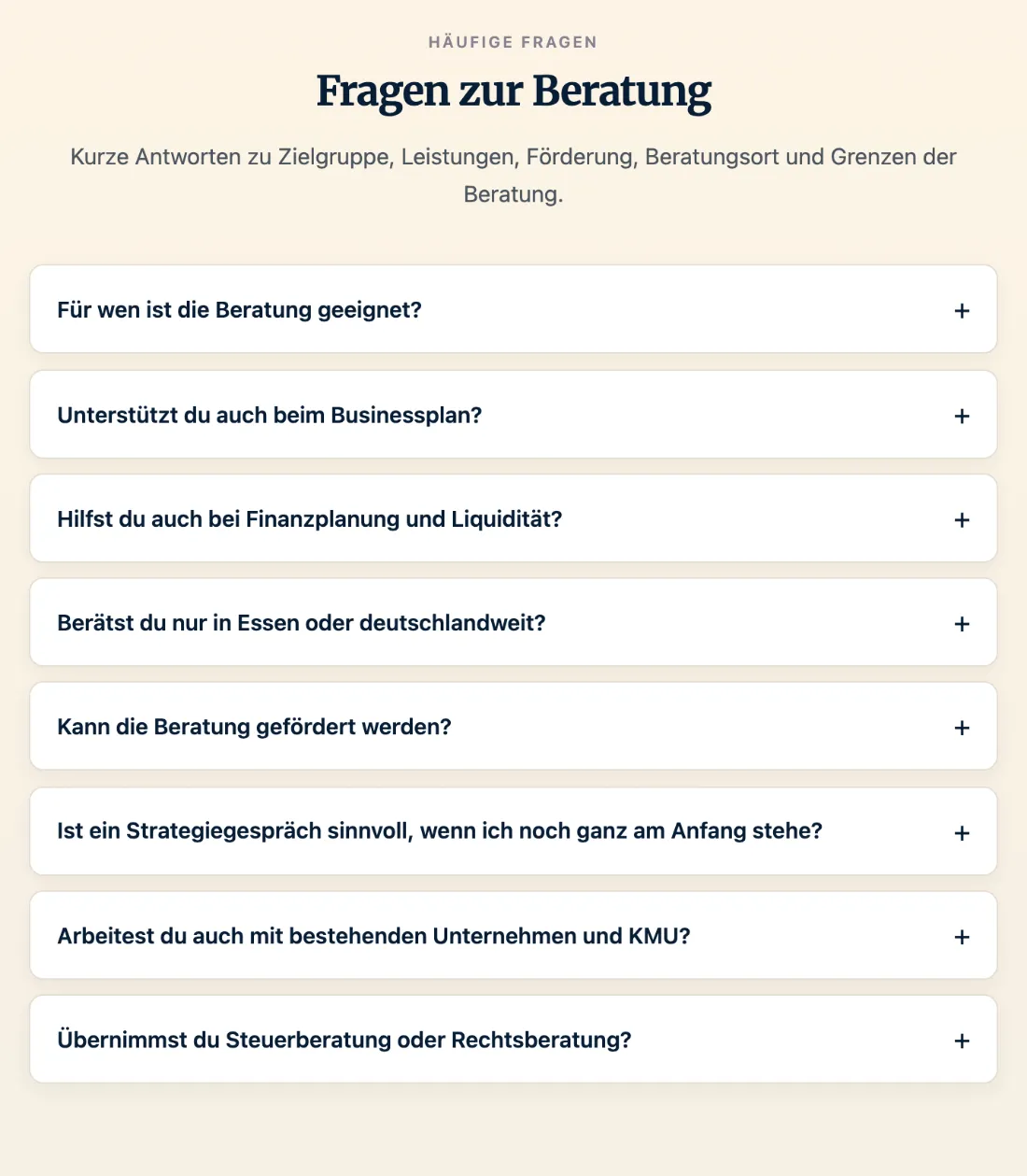 Ausschnitt der Website von Torsten Schrimper, Essen: Acht präzise Fragen im Akkordeon — wer sucht, erkennt Förderung, Ort, Liquidität und Businessplan auf einen Blick.