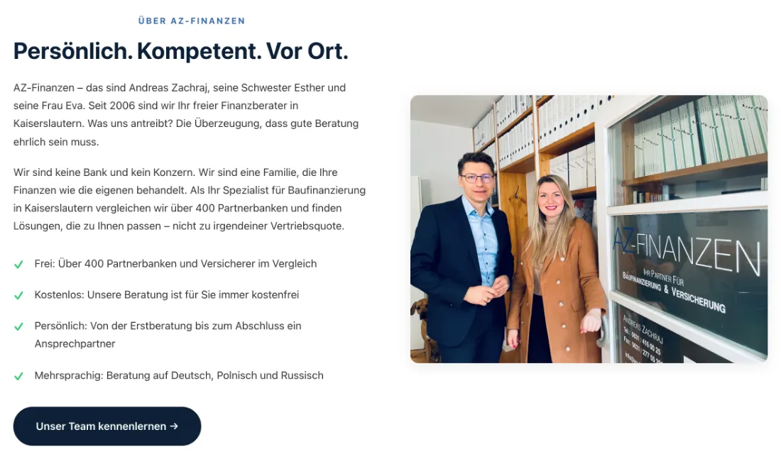 Ausschnitt der Website von AZ-Finanzen, Kaiserslautern: Vorteile als klare Liste mit 4 Häkchen und Zahlen (über 400 Partner, seit 2006, 3 Sprachen) — wer sucht, vergleicht leichter.