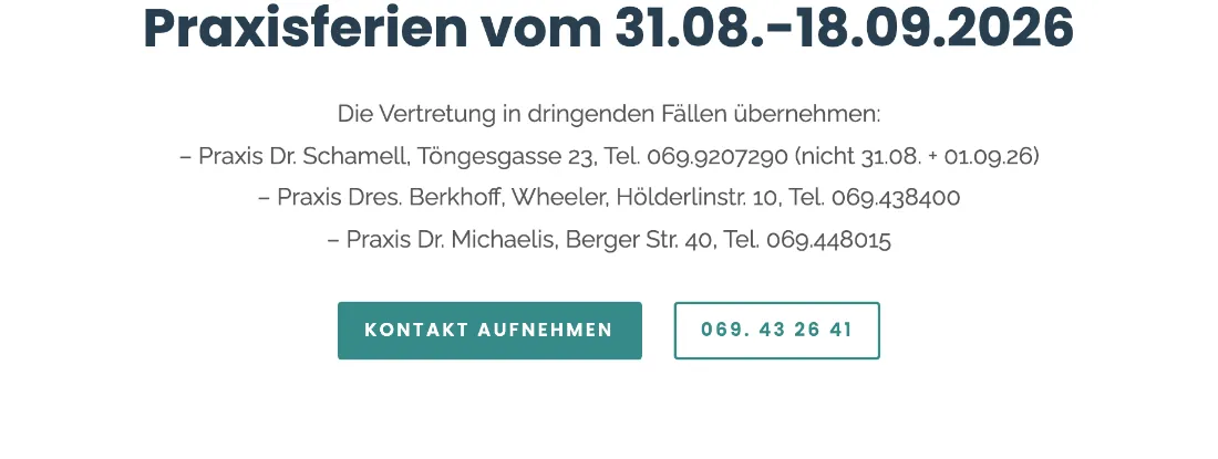 Ausschnitt der Website von Dr. med. Stefan Sieh, Frankfurt am Main: Urlaubszeit klar mit 31.08.–18.09.2026 genannt; drei Vertretungen mit Adresse und Telefon — spart im Notfall Anrufe ins Leere.