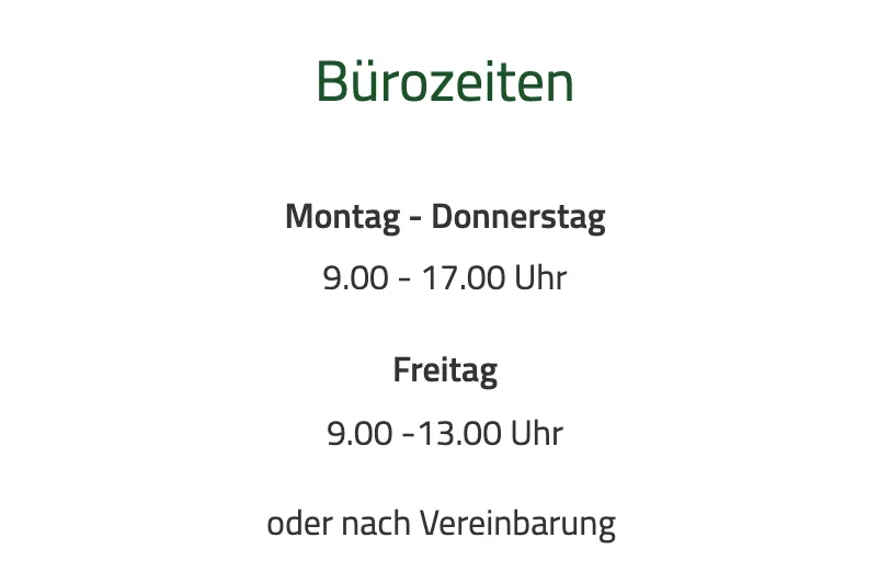 Ausschnitt der Website von Meidericher Makler Konzept, Duisburg: Klare Bürozeiten mit 9–17 Uhr und freitags bis 13 Uhr — wer plant, weiß sofort, wann ein Anruf oder Besuch passt.