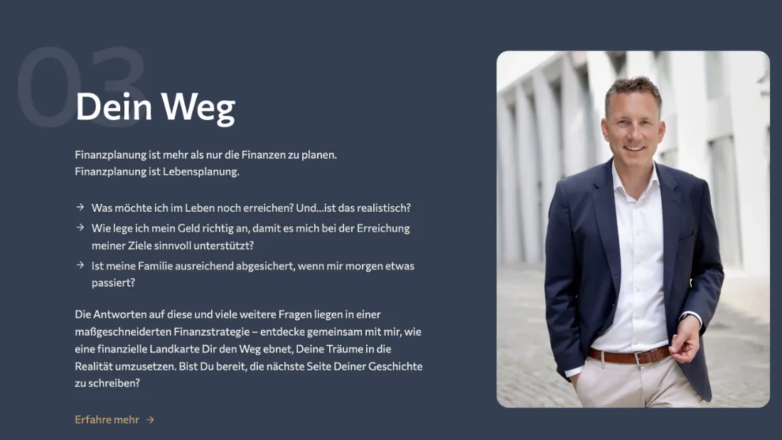 Ausschnitt der Website von Thomas Lieske, Berlin: Drei Leitfragen unter Überschrift 03 ordnen die Suche — der Besucher prüft Ziele, Geldanlage und Absicherung sofort.